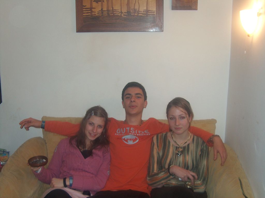 � ��� � �� 9�� ����