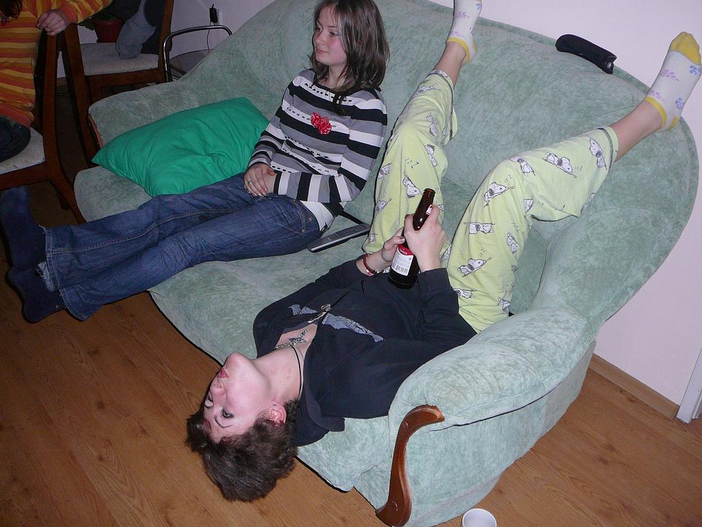 Учените откриха, че жените вместо пишки имат бира! Учените откриха, че жените вместо пишки имат бира!