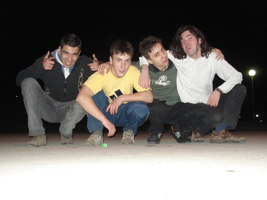 Предай нататък.. Предай нататък..