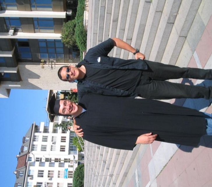 �� � �������