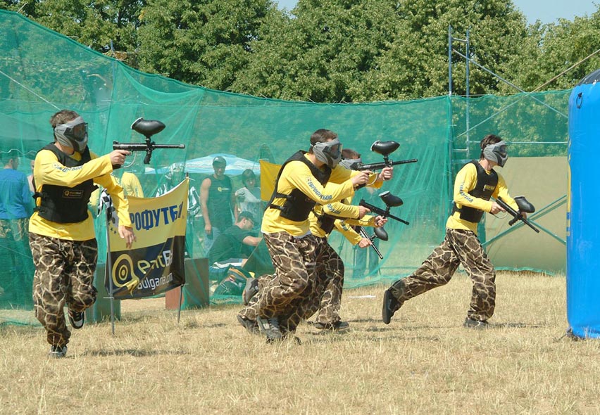 Тичай куме,ние ке пуцаме Тичай куме,ние ке пуцаме