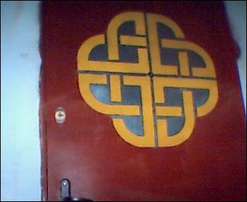 �������