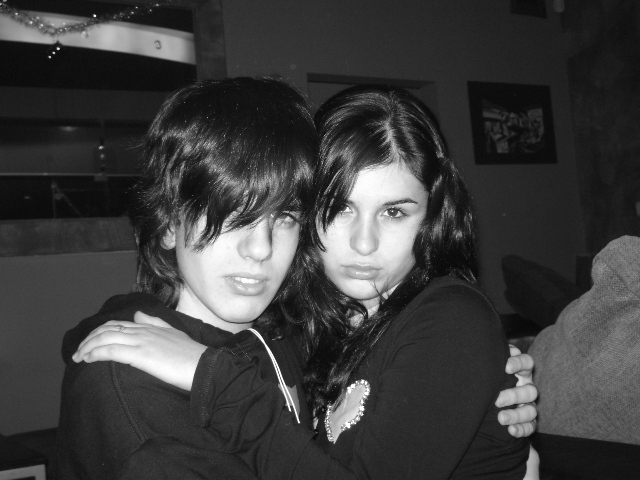 i feel like an emo. i feel like an emo.