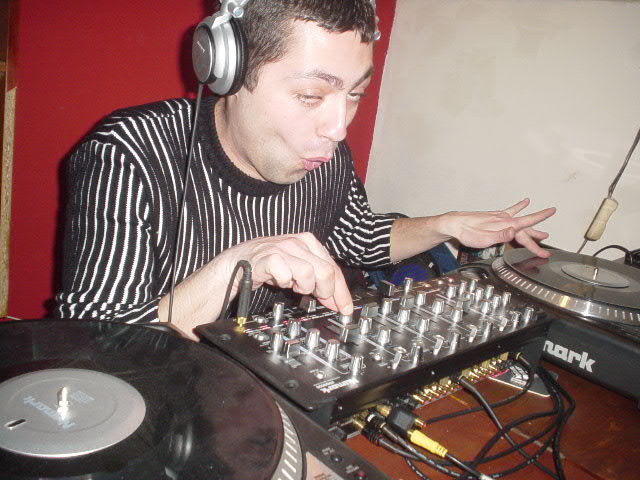 WTF? Change Your dealer man...! WTF? Change Your dealer man...!