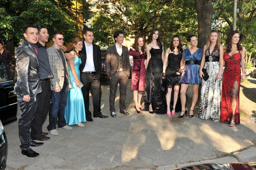 ������...